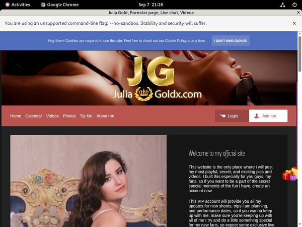 Julia Gold With Pay Pal